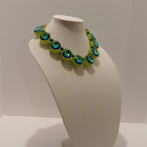 Handmade Crystal Necklace Color Shifting Lime Emerald Bright Kelly Green - Picture 4 of 5